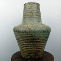 Vase balustre en Grès chamotté Mobach Holland