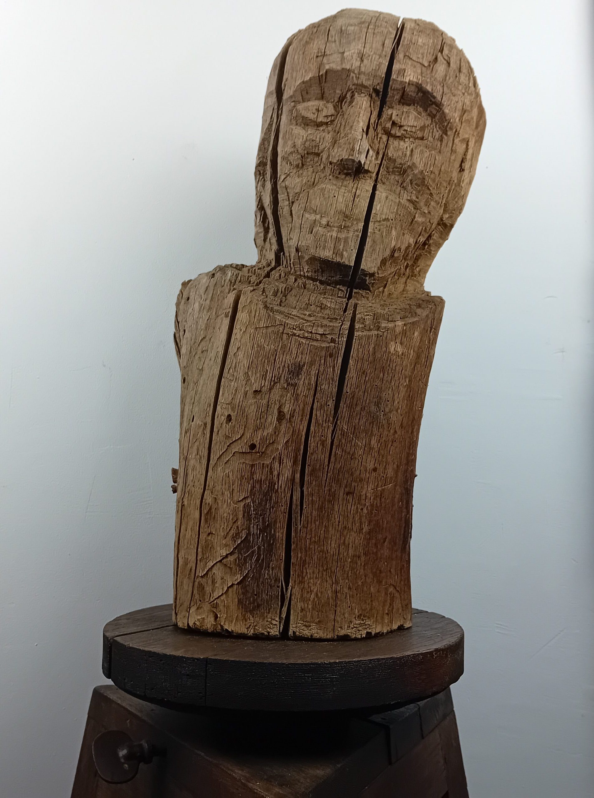 Sculpture buste en Bois Art Populaire Brutalisme