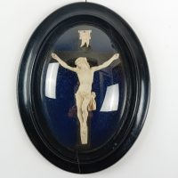 Scène religieuse Christ sur la Croix Cadre bois noirci Napoléon III