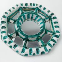 Miroir Céramique craquelée blanche et touches de vert, noir et jaune