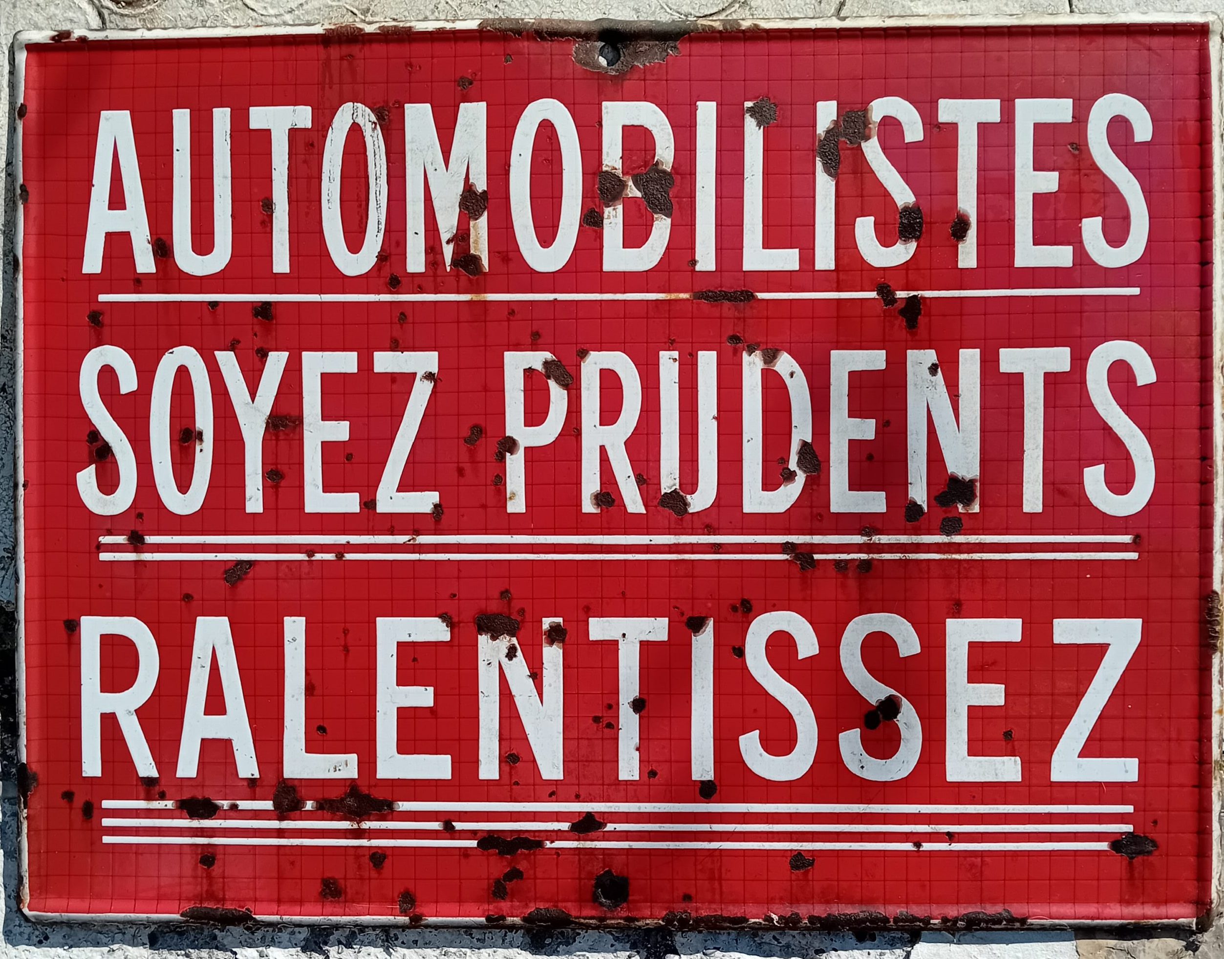 plaque-emaillee-routiere-ancienne-face.jpg