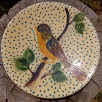Assiette murale céramique Puigdemont à décor d'oiseau